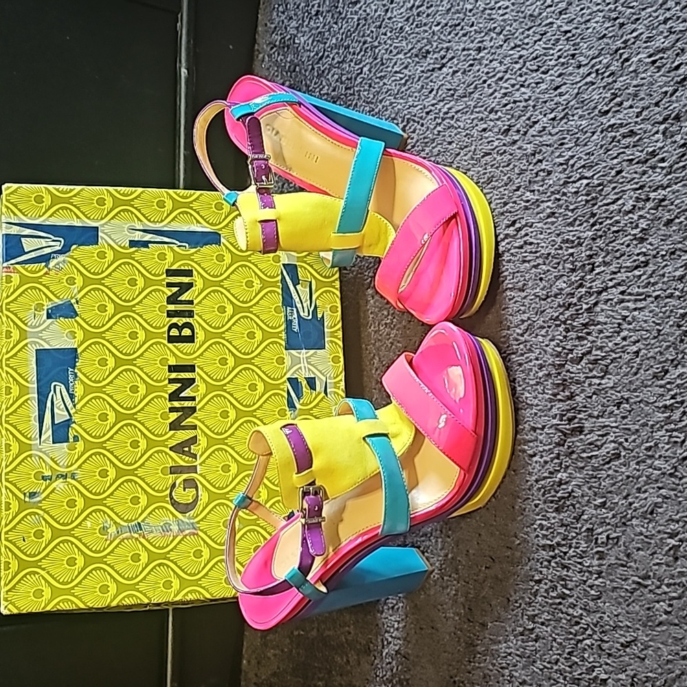 Multiple colors heels